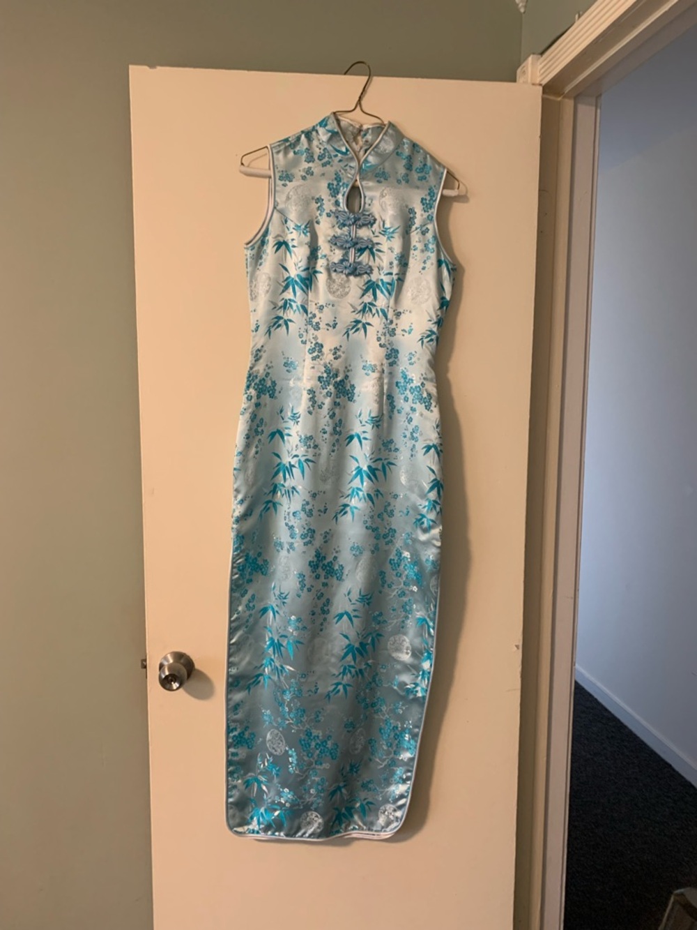 Sleeveless Light Blue Floral Satin Cheongsam Dress